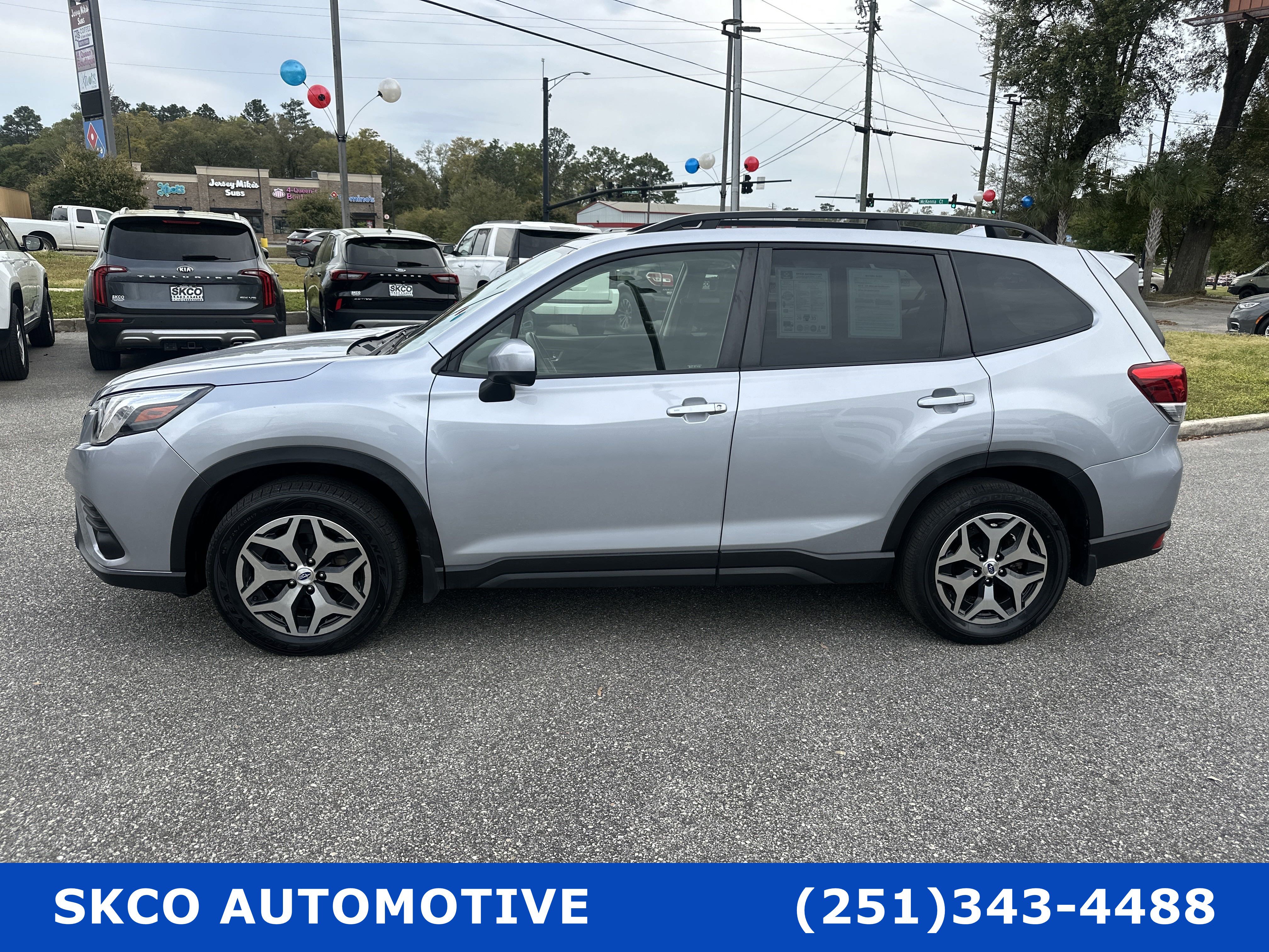 Used 2022 Subaru Forester Premium image 2