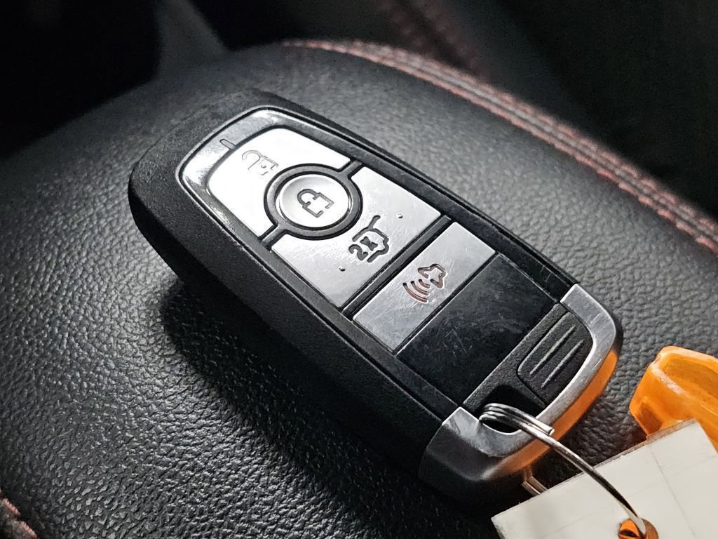 Used 2025 Ford Escape ST-Line image 33