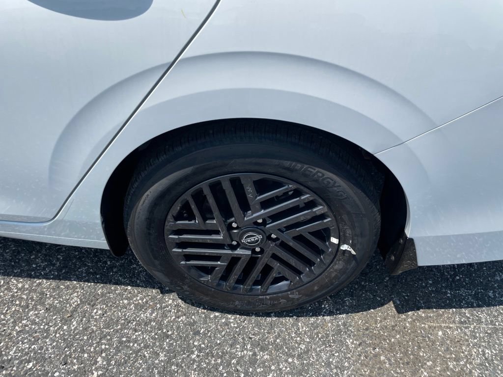 New 2026 Nissan Sentra SV w/ SV Convenience Package FWD image 6