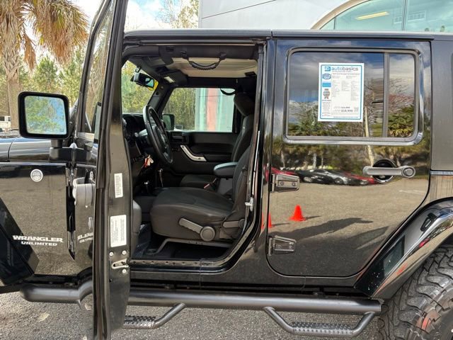 Used 2014 Jeep Wrangler Unlimited Sahara w/ Connectivity Group image 14