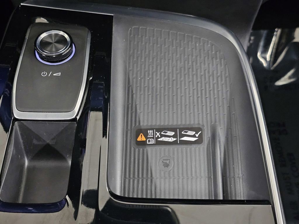 Used 2025 Buick Enclave Sport Touring FWD image 22