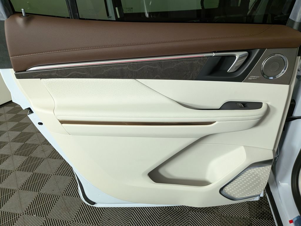New 2026 Buick Enclave Avenir AWD/4WD image 31