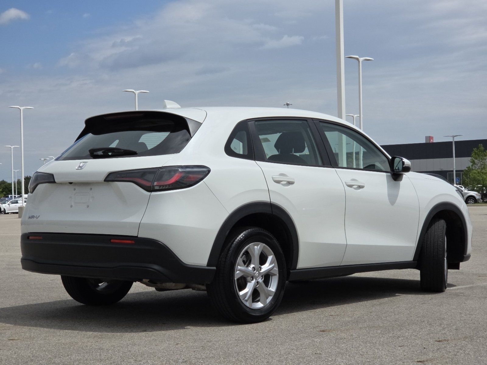 Used 2023 Honda HR-V LX image 18