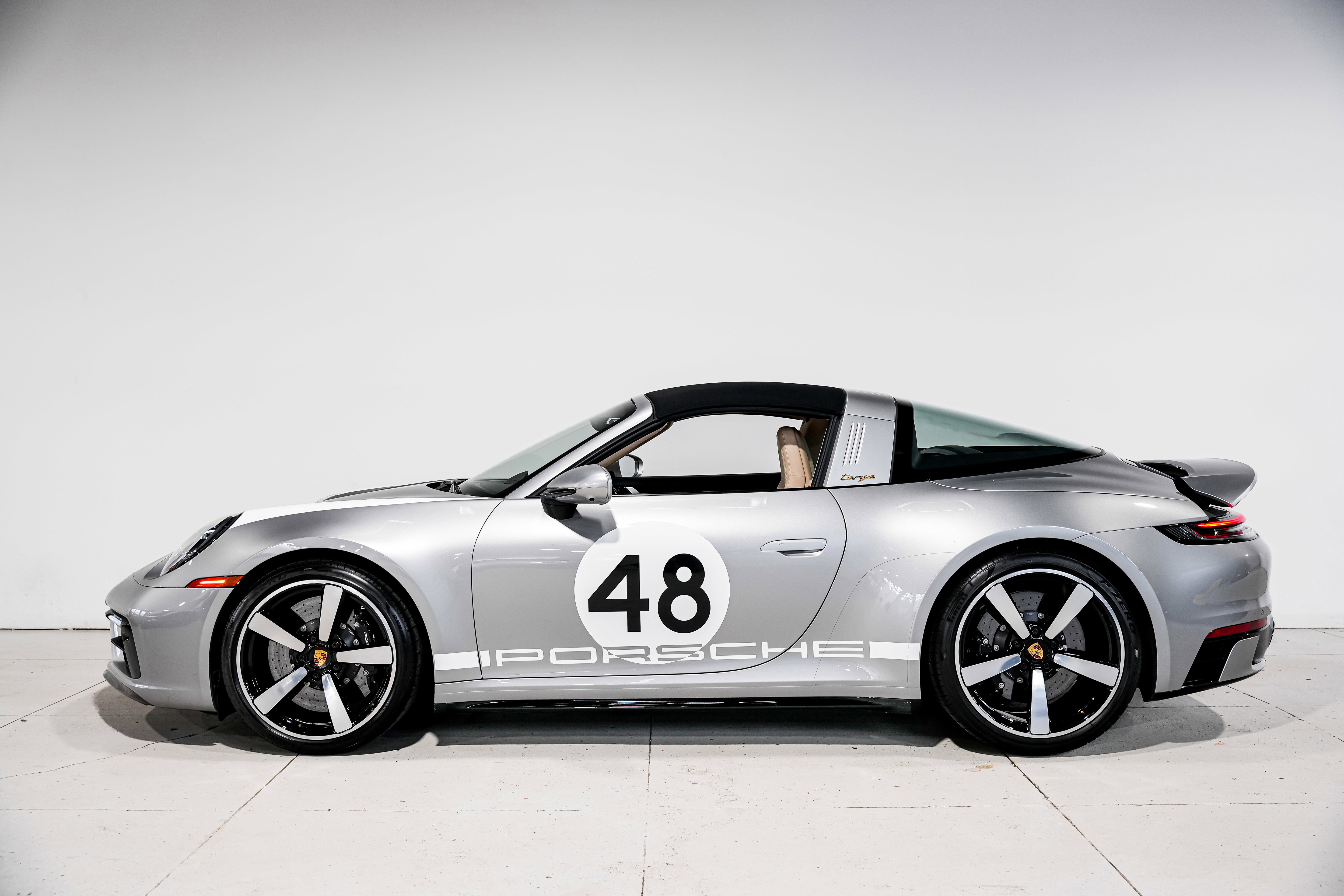 Used 2021 Porsche 911 Targa 4S Heritage Design image 7