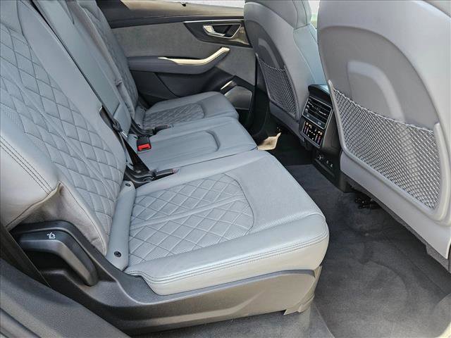 Used 2023 Audi SQ7 Prestige w/ Prestige Package AWD/4WD image 21