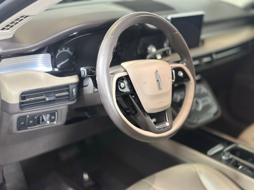 Used 2021 Lincoln Corsair AWD w/ Equipment Group 101A image 12