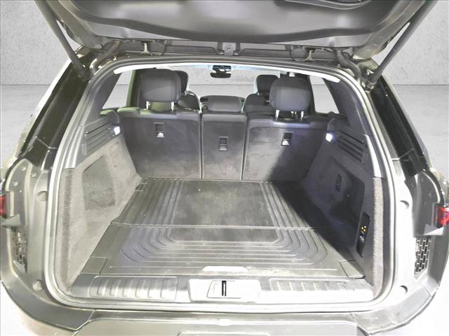 Used 2024 Land Rover Range Rover Sport SE AWD/4WD image 12