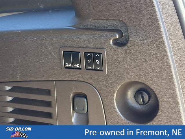 Used 2017 Chevrolet Suburban Premier AWD/4WD image 6