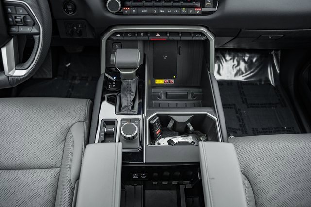 Used 2025 Toyota Tundra Limited image 30