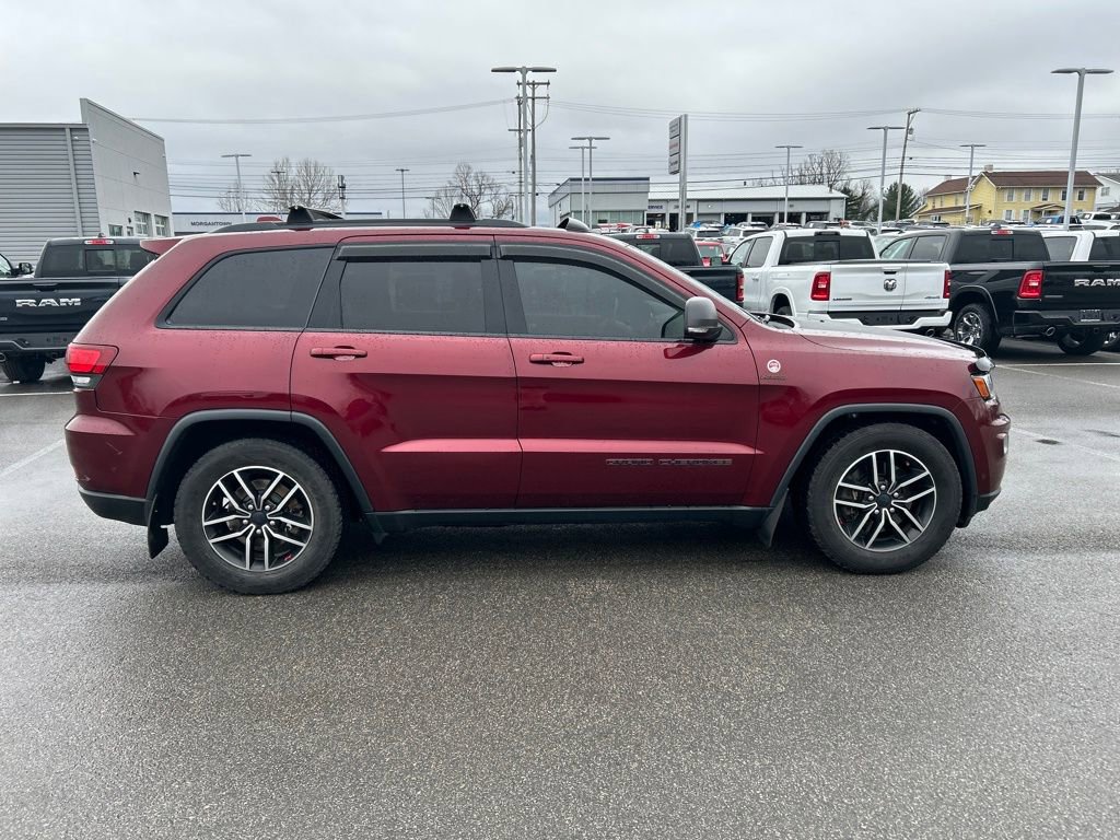 Used 2019 Jeep Grand Cherokee Trailhawk w/ Trailhawk Luxury Group image 4