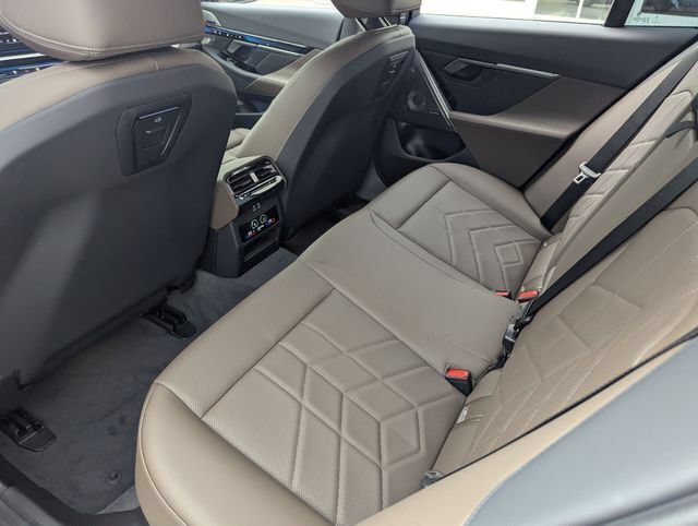 New 2026 BMW i5 M60 AWD/4WD image 18