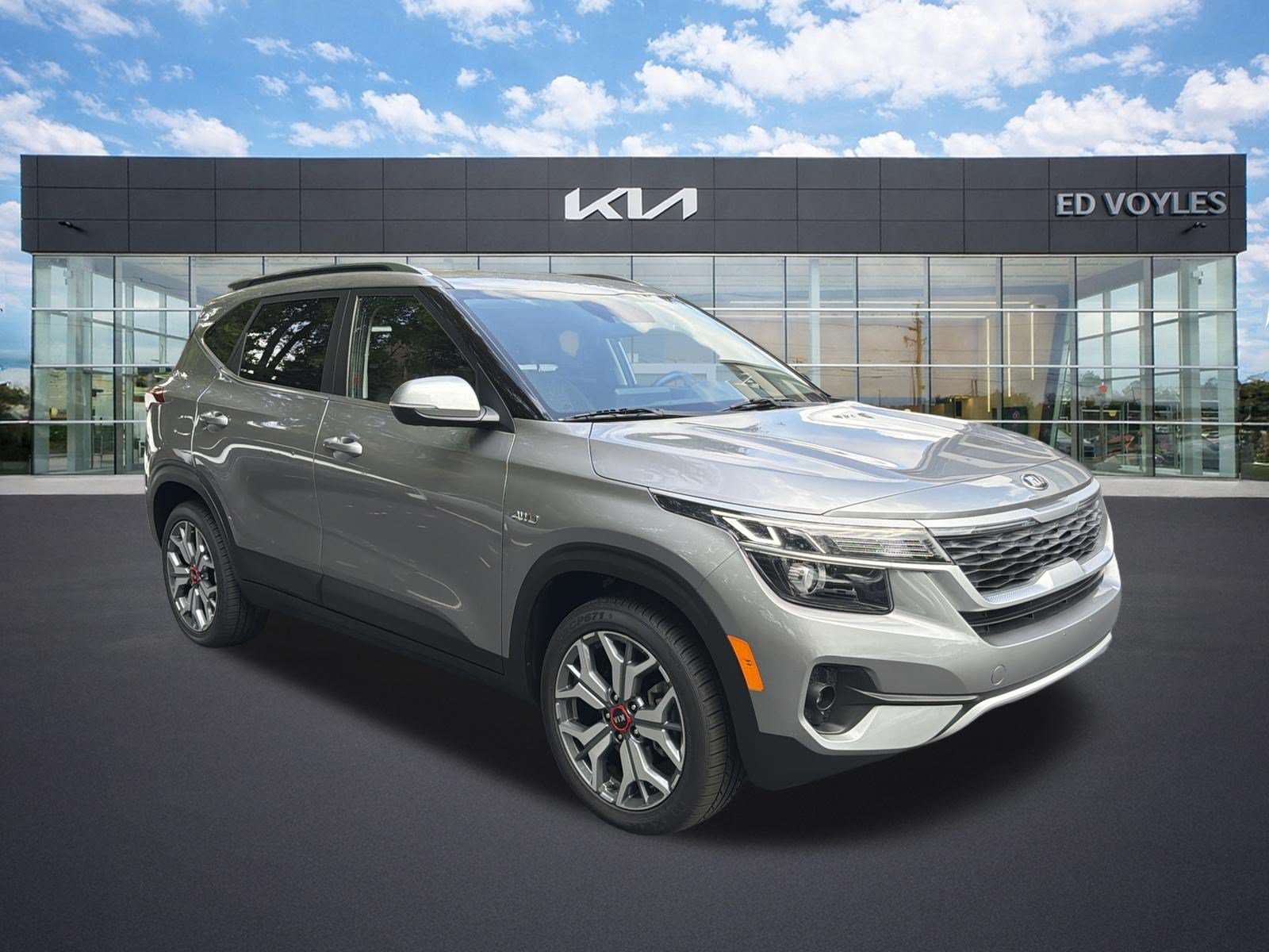Used 2021 Kia Seltos S AWD/4WD image 1