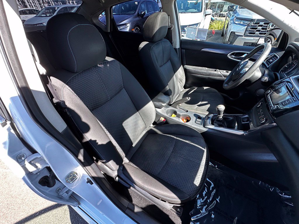 Used 2017 Nissan Sentra SR Turbo w/ SR Midnight Edition FWD image 14