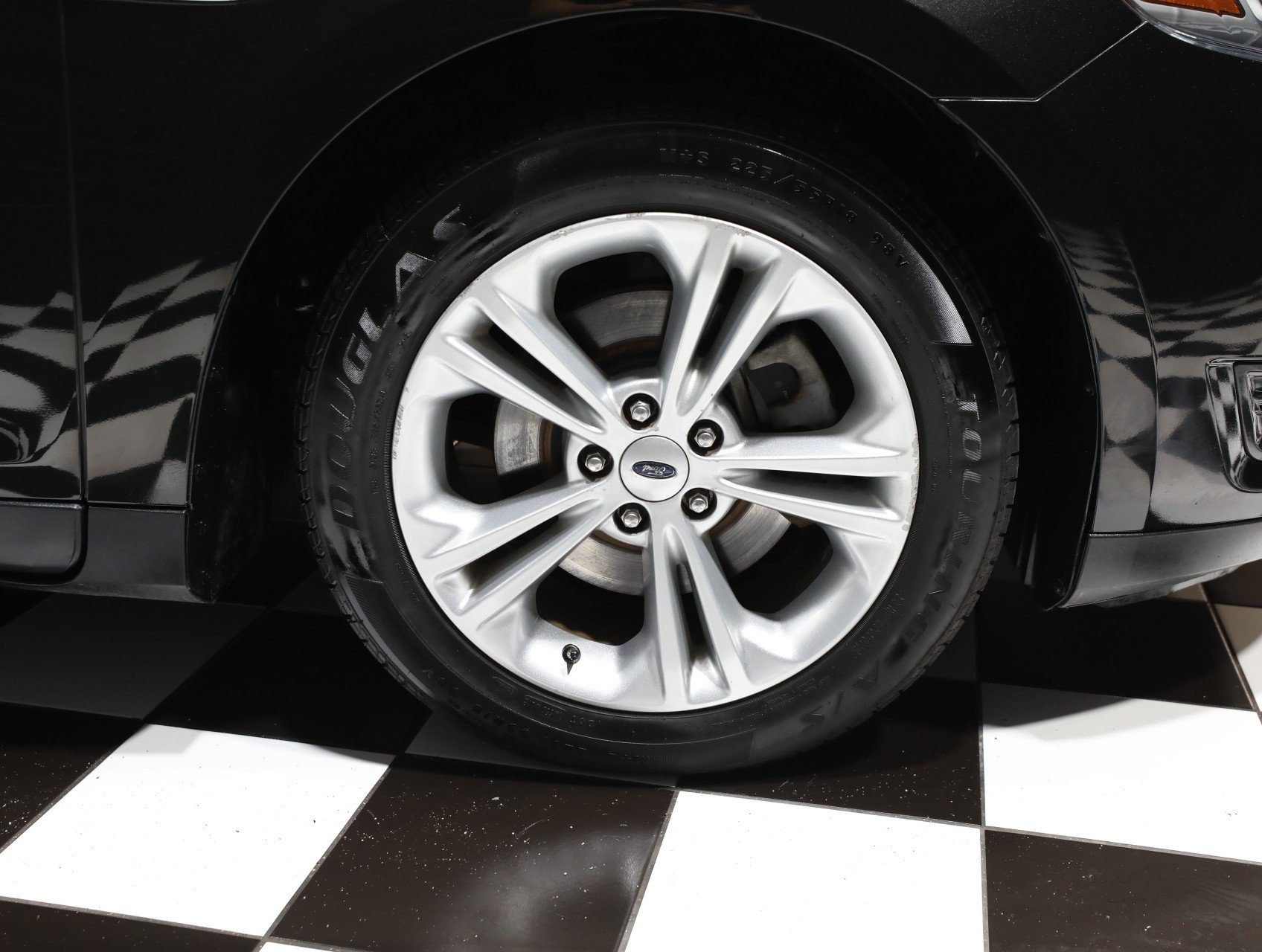 Used 2013 Ford Taurus SEL FWD image 30