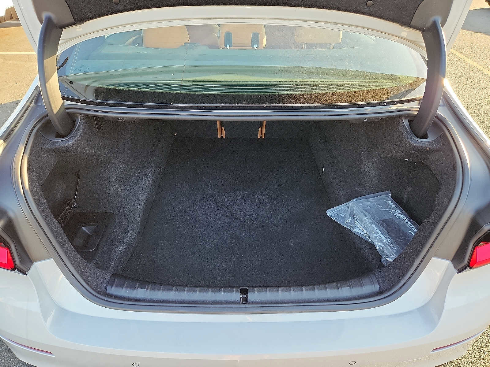 Certified 2023 BMW 540i xDrive w/ Premium Package image 28