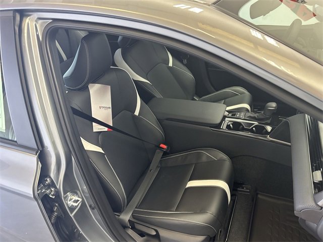 New 2025 Toyota Camry SE image 24