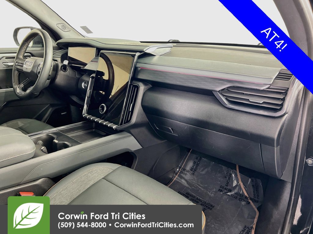 Used 2025 GMC Acadia AT4 AWD/4WD image 31
