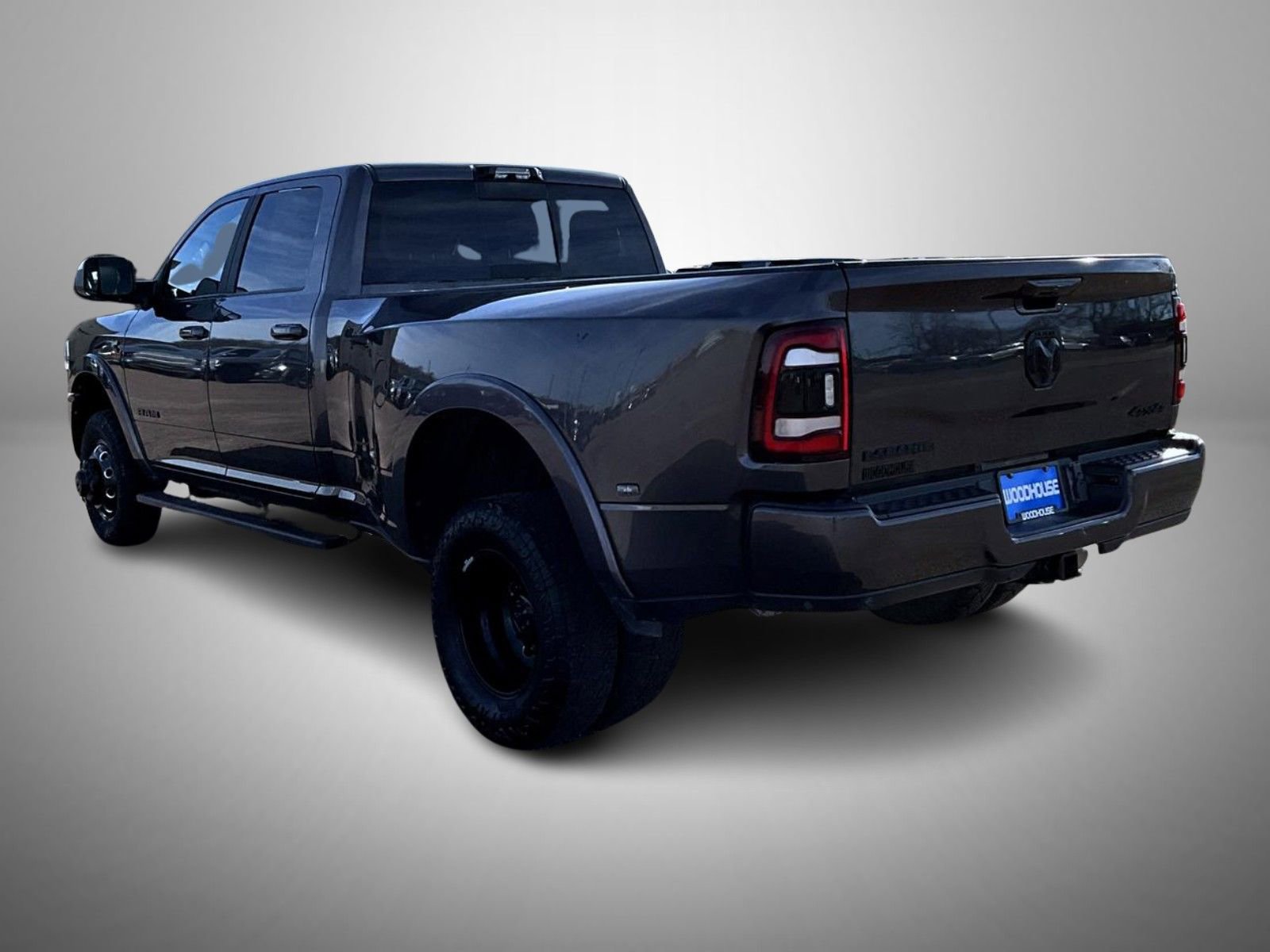 Used 2022 RAM 3500 Laramie w/ Night Edition image 7