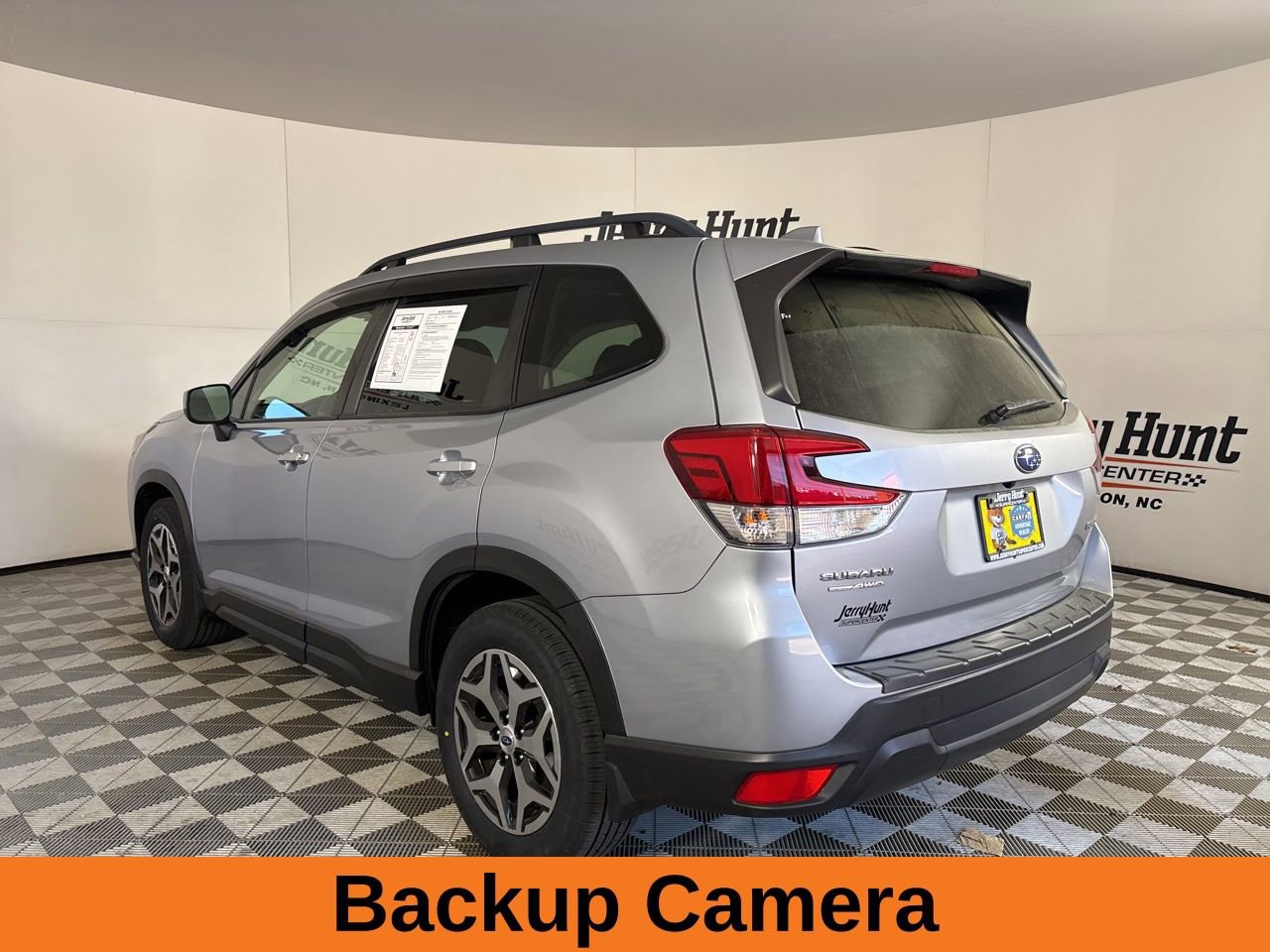 Used 2023 Subaru Forester Premium image 7