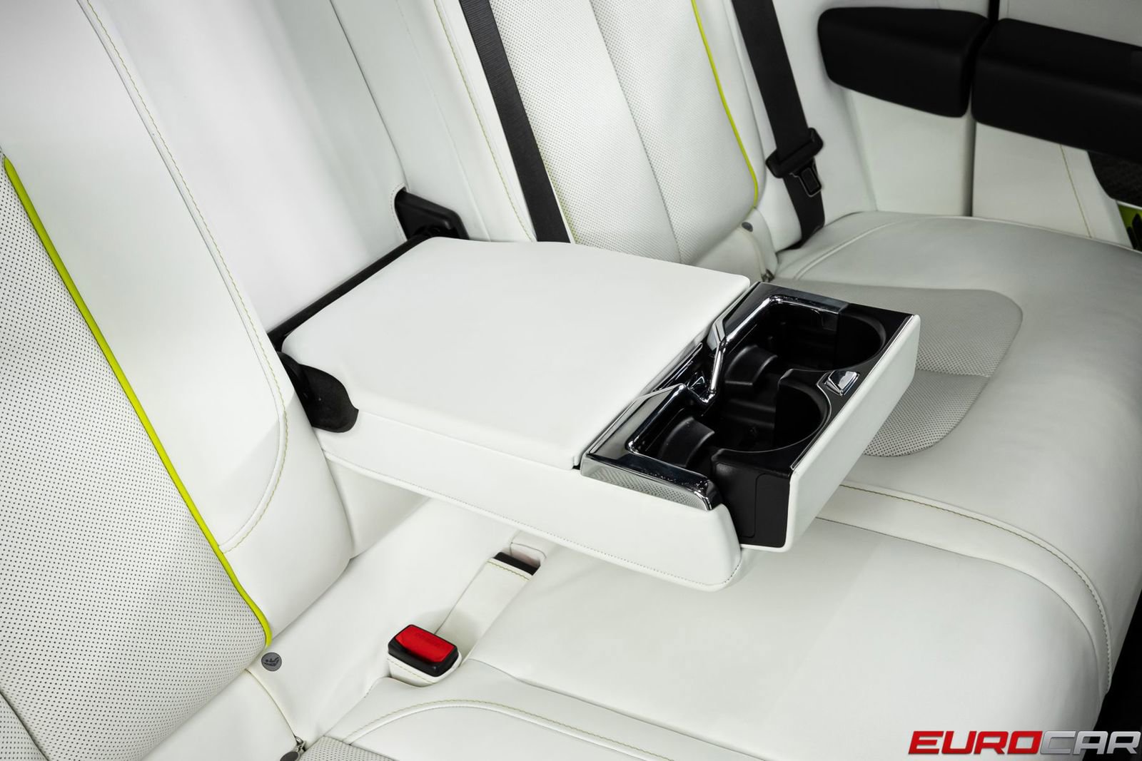 Used 2021 Rolls-Royce Cullinan Black Badge image 43