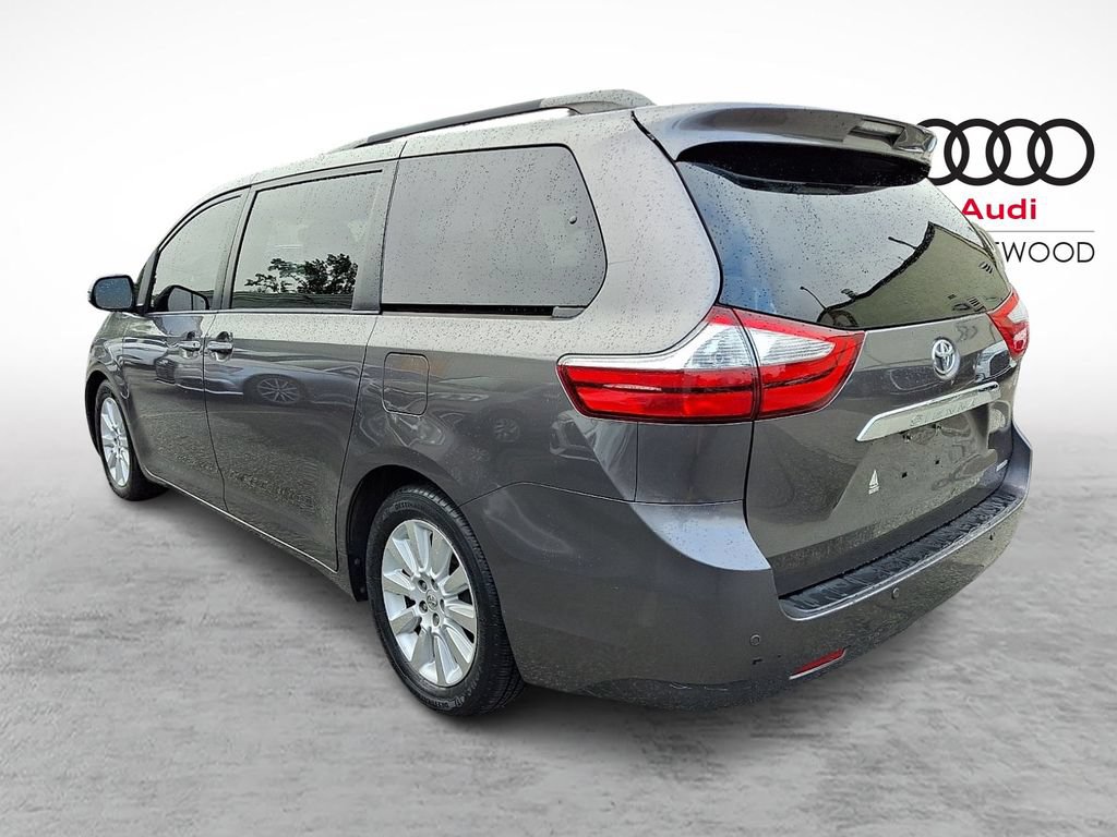 Used 2015 Toyota Sienna Limited Premium FWD image 4