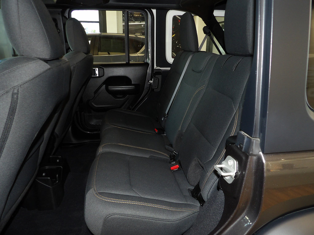Used 2024 Jeep Wrangler Unlimited Sport AWD/4WD image 24