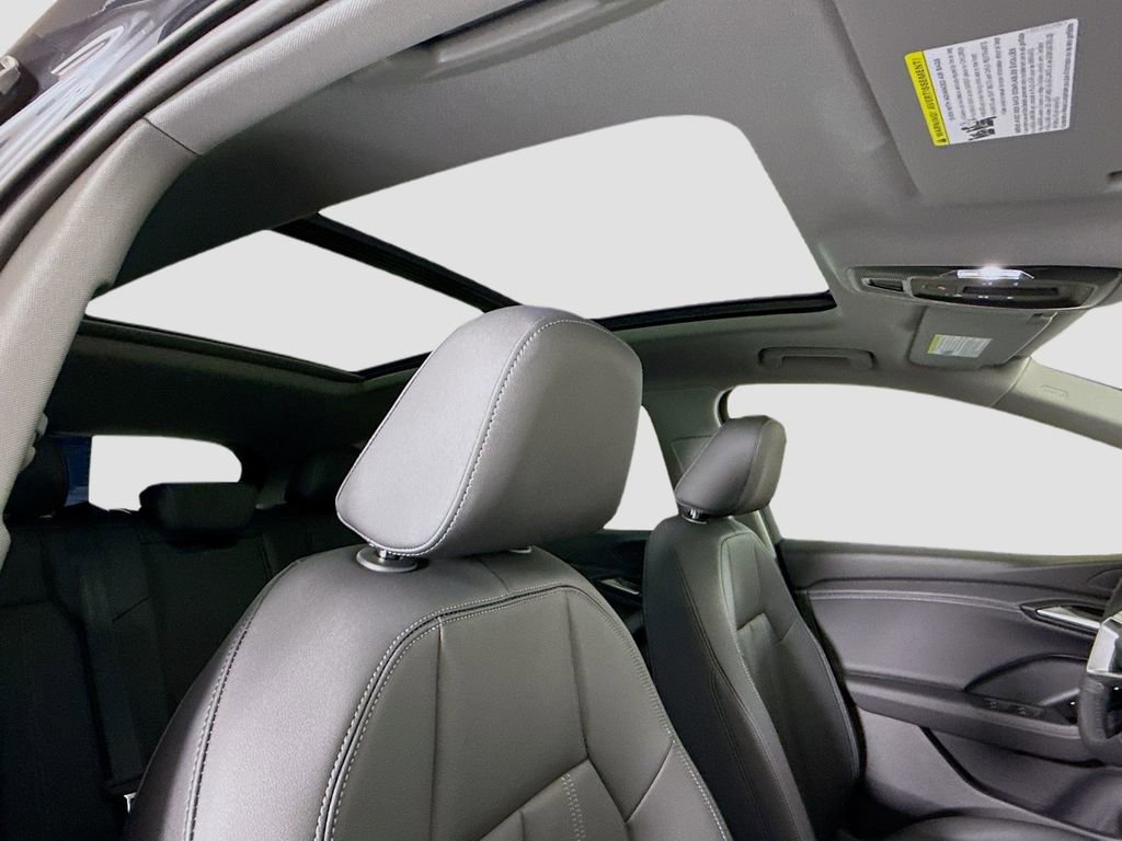 Used 2025 Audi Q6 e-tron Premium image 21