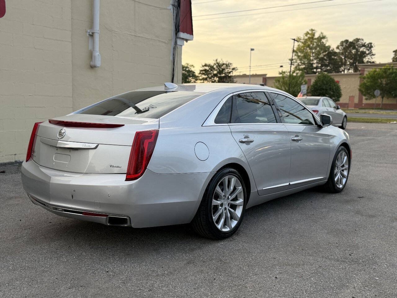 Used 2015 Cadillac XTS Luxury AWD/4WD image 7