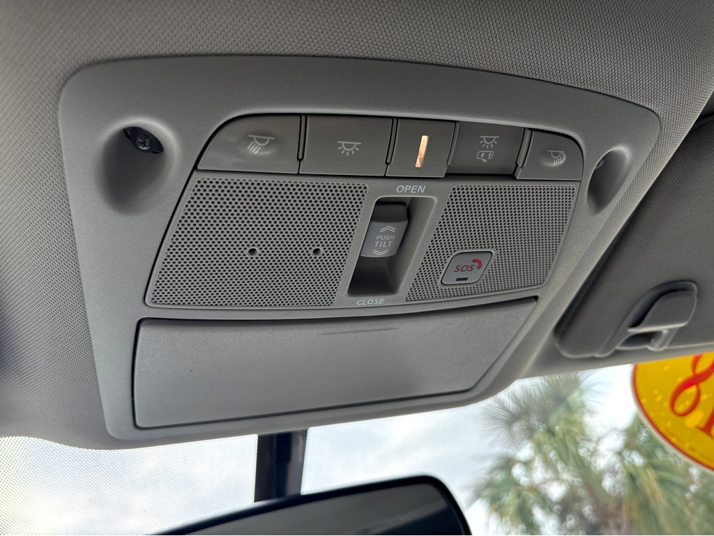 Used 2018 Nissan Murano Platinum w/ Cargo Package image 40