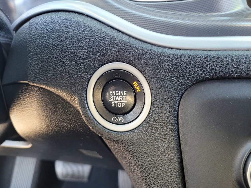 Used 2020 Dodge Charger Scat Pack RWD image 16