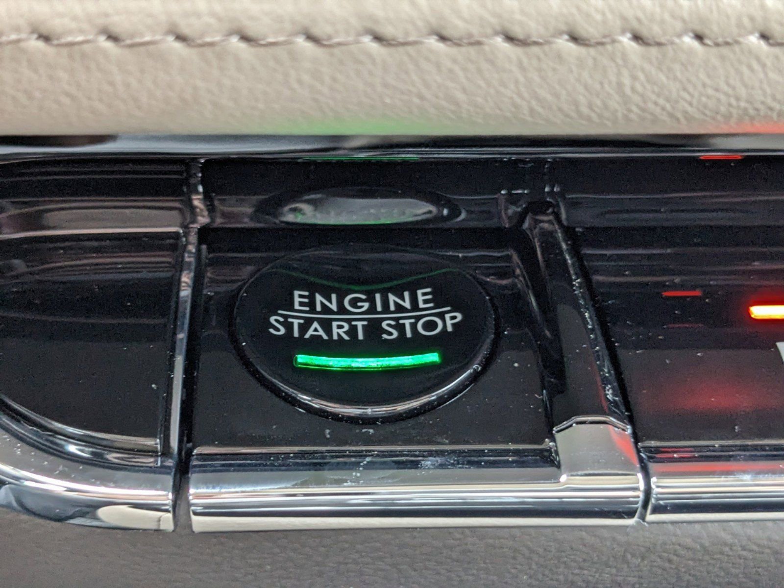 Certified 2023 Lincoln Nautilus Reserve w/ Equipment Group 201A image 32