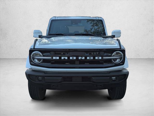 Used 2024 Ford Bronco Outer Banks AWD/4WD image 2
