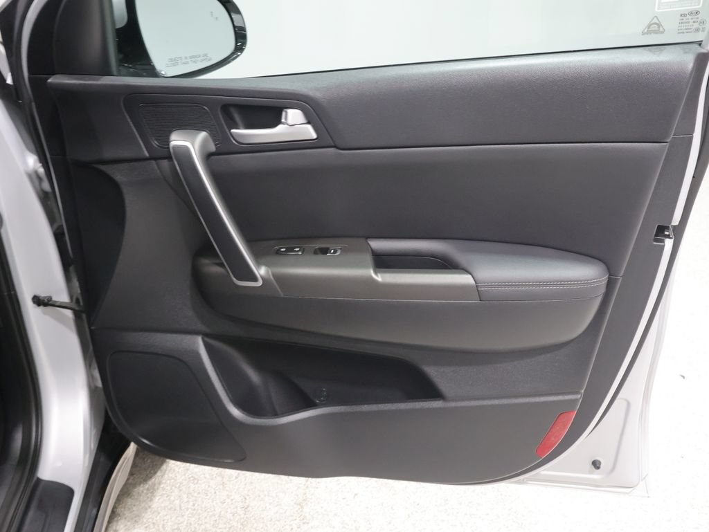 Used 2020 Kia Sportage S w/ S Sunroof Package AWD/4WD image 23