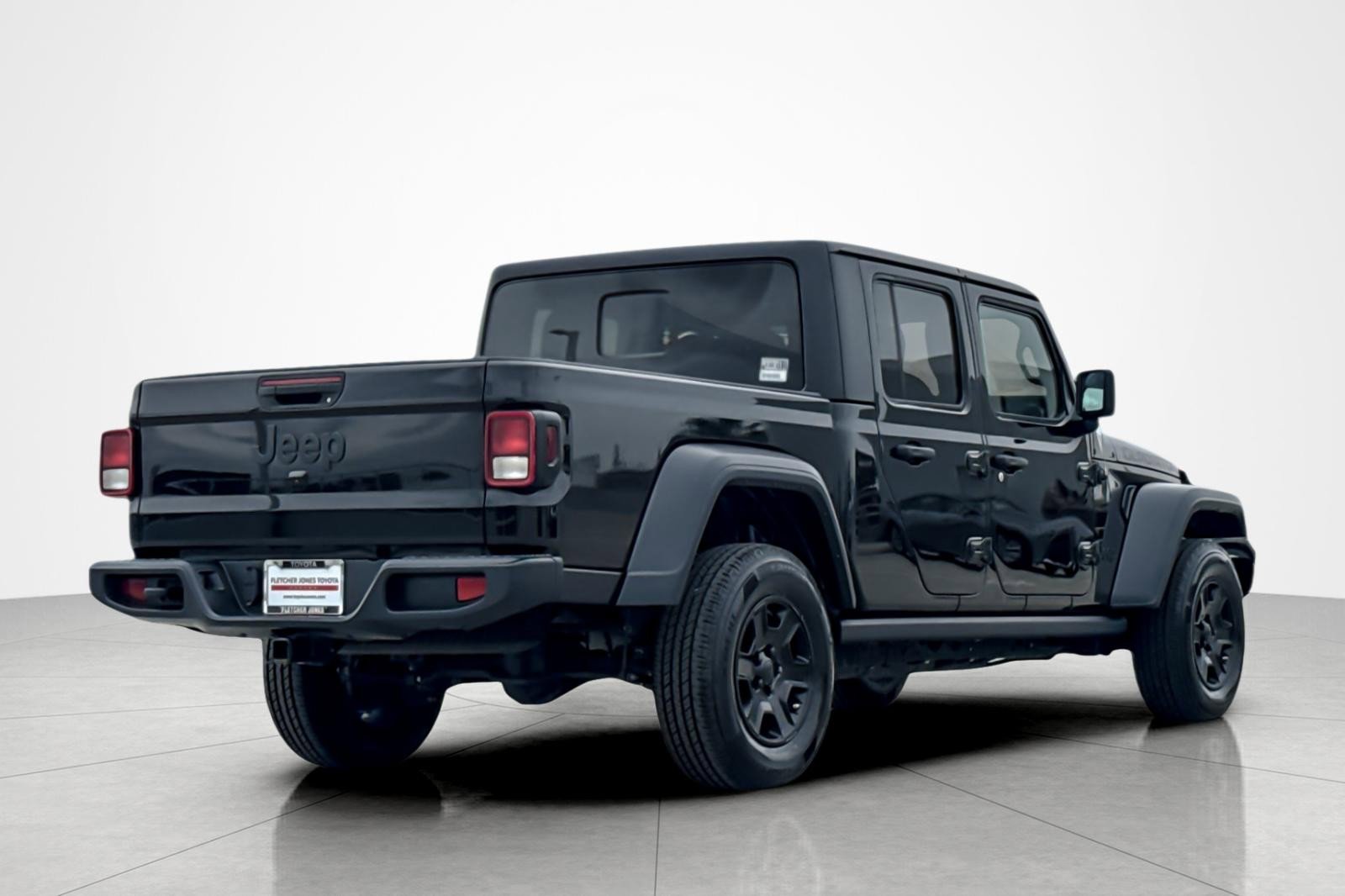 Used 2023 Jeep Gladiator Sport image 5