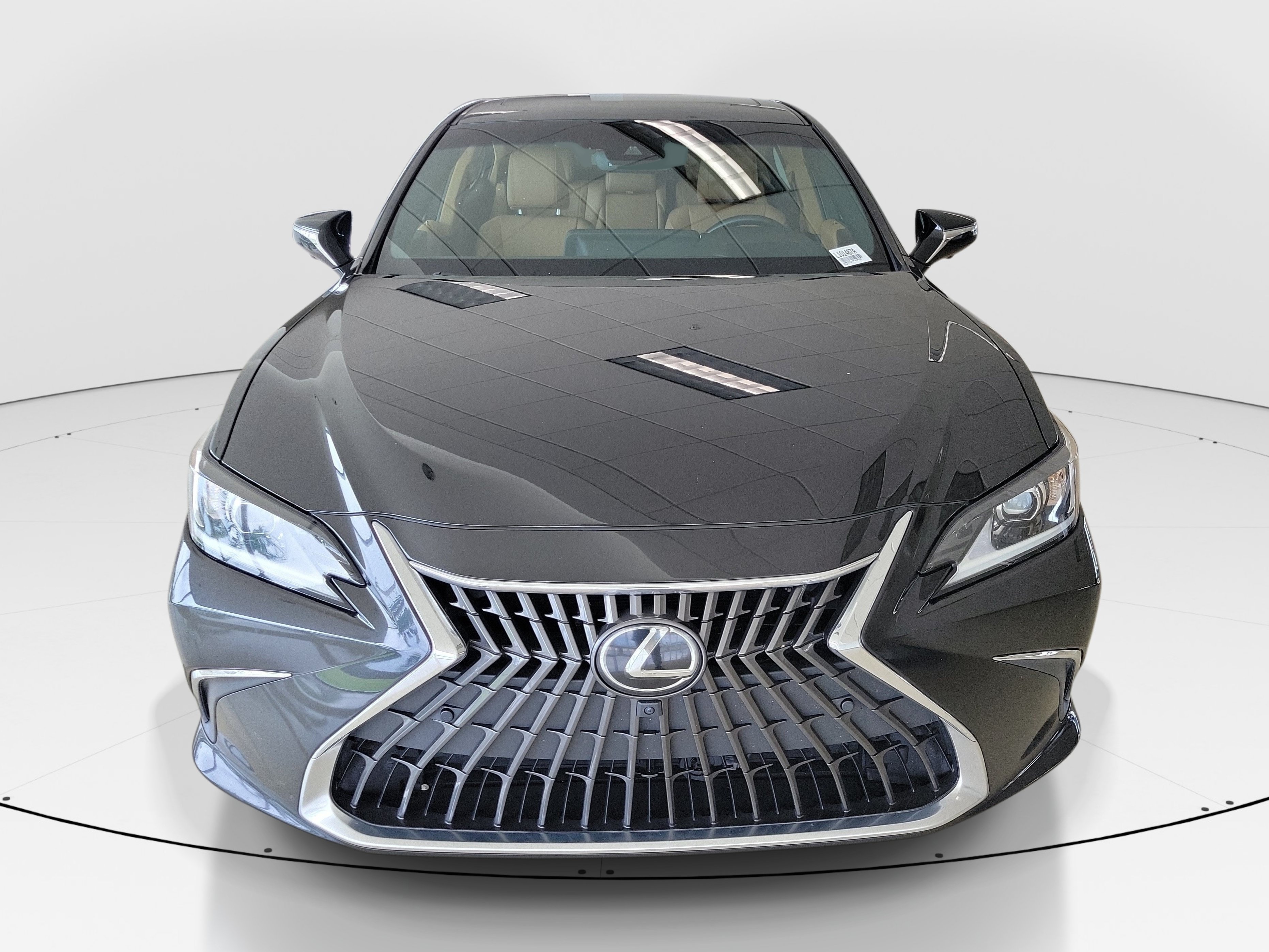 Used 2024 Lexus ES 300h w/ Technology Package FWD image 3