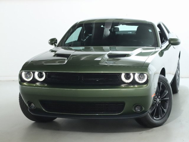 Used 2023 Dodge Challenger SXT w/ Blacktop Package image 3