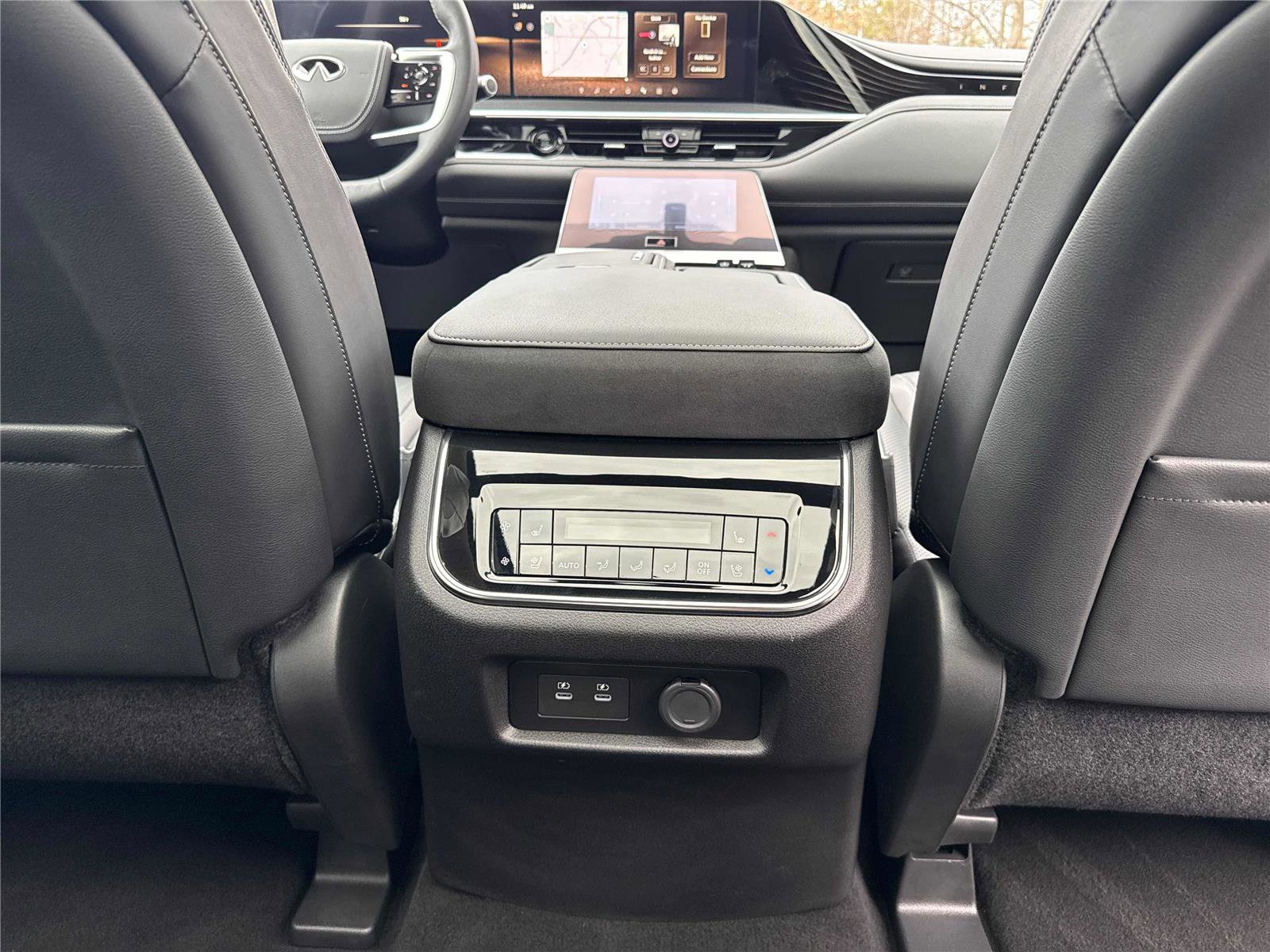 Certified 2025 INFINITI QX80 Sensory image 31