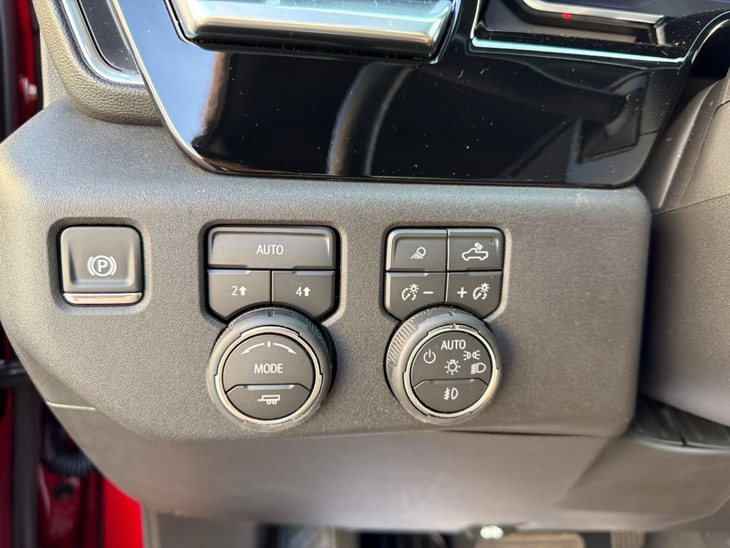Used 2026 Chevrolet Silverado 1500 LTZ AWD/4WD image 30