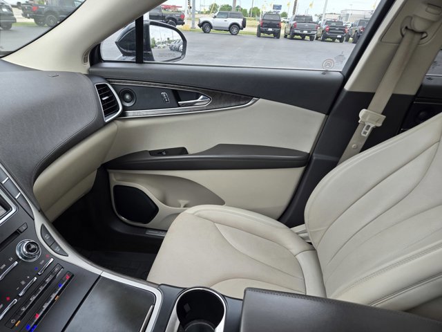 Used 2020 Lincoln Nautilus Reserve AWD/4WD image 17