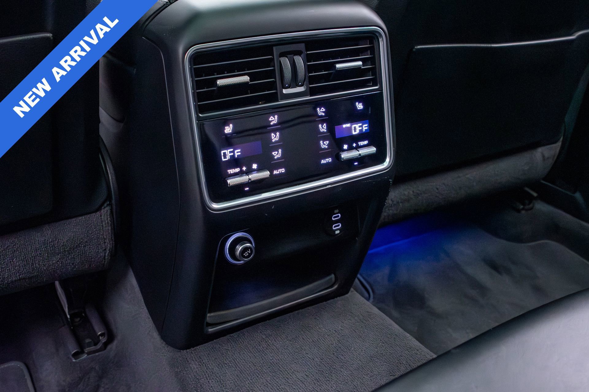 Used 2021 Porsche Cayenne GTS image 35