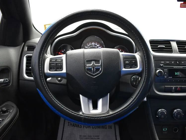 Used 2013 Dodge Avenger SXT image 19