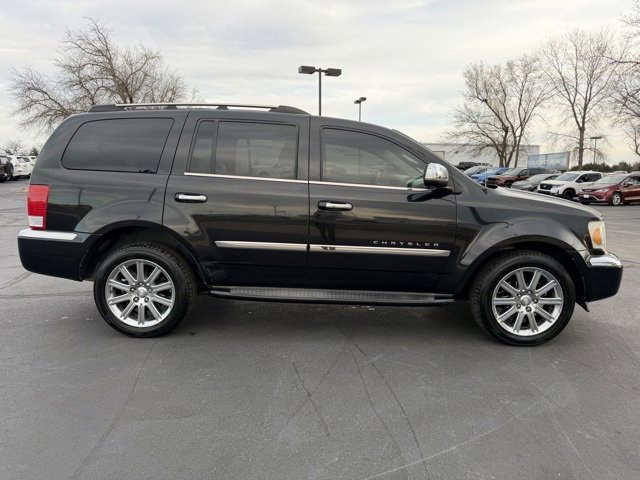 Used 2008 Chrysler Aspen Limited image 8