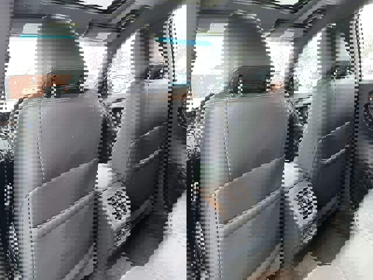 Used 2017 Ford Taurus Limited image 19