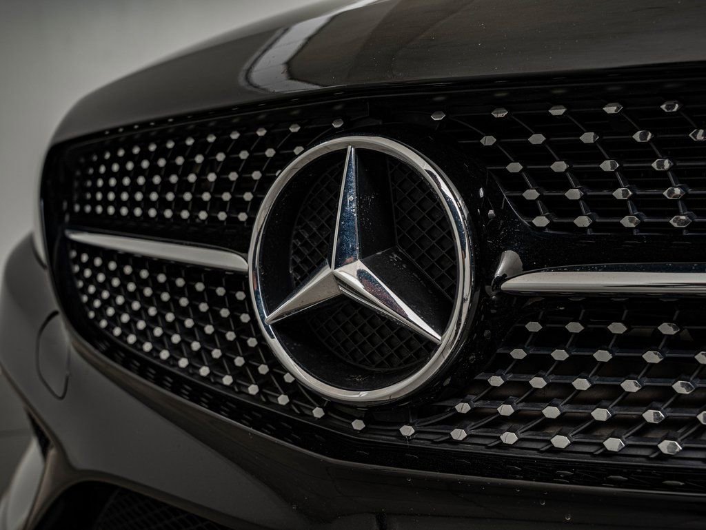 Used 2017 Mercedes-Benz C 300 4MATIC Coupe image 3