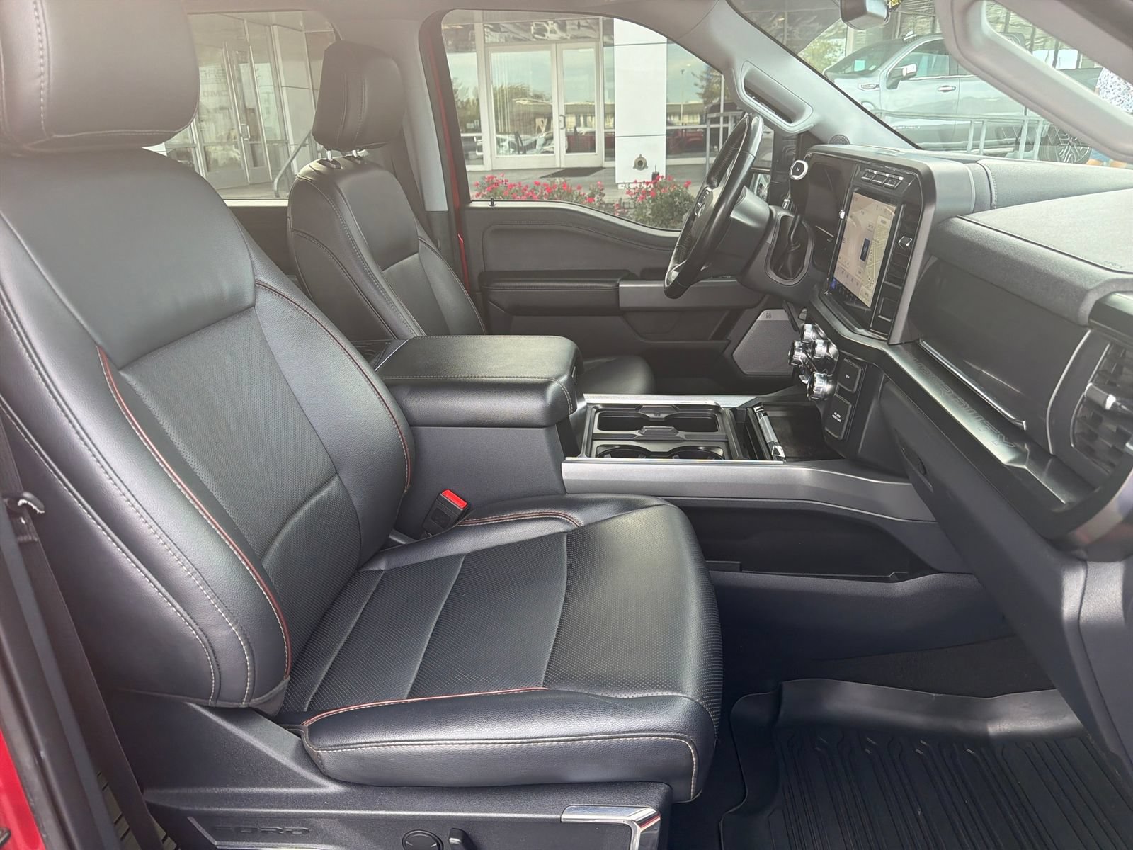 Used 2024 Ford F250 Lariat w/ Sport Appearance Package AWD/4WD image 22