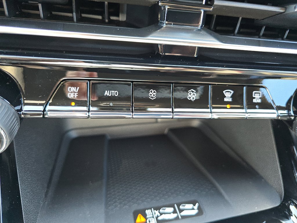 New 2026 Chevrolet Traverse RS image 30