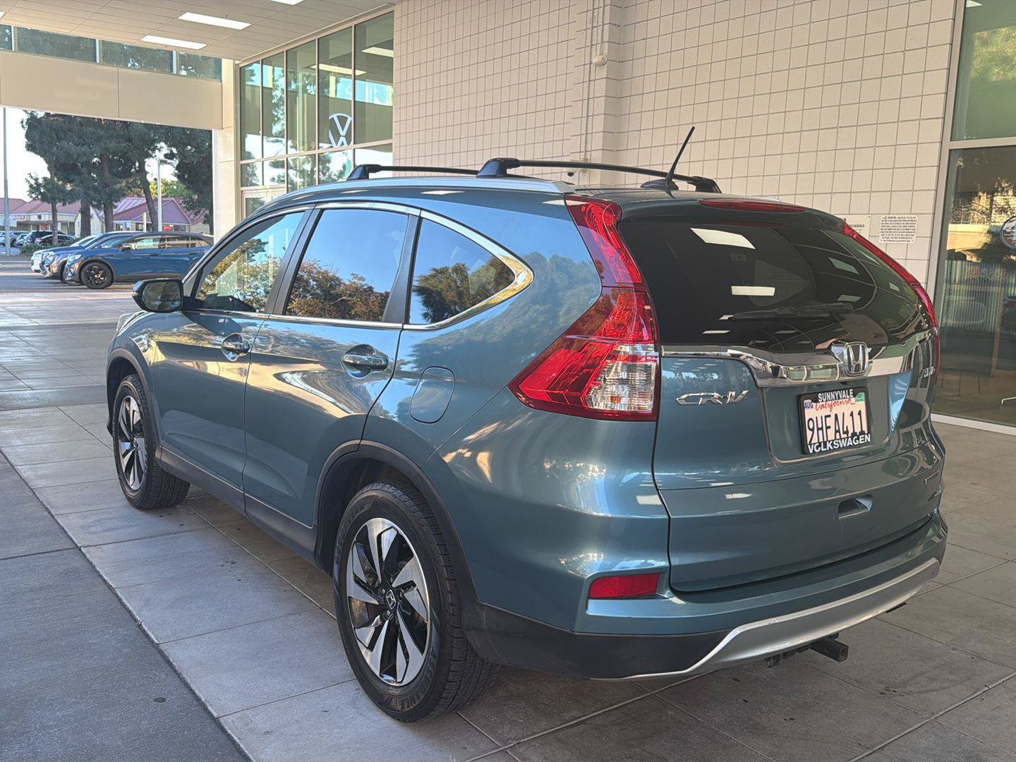 Used 2016 Honda CR-V Touring image 3