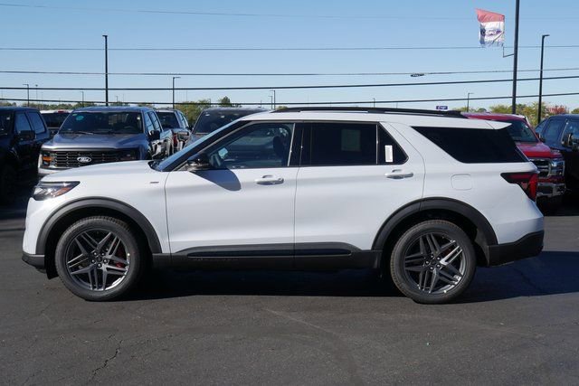 New 2026 Ford Explorer ST-Line w/ ST-Line Street Pack image 8