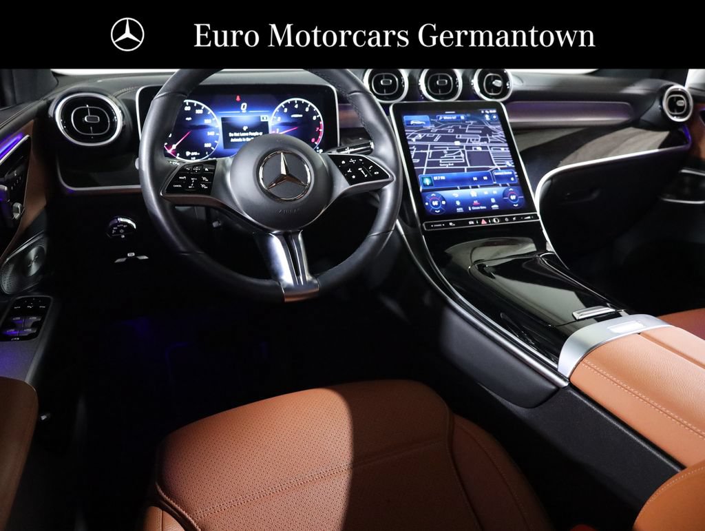 Used 2024 Mercedes-Benz GLC 300 4MATIC image 40