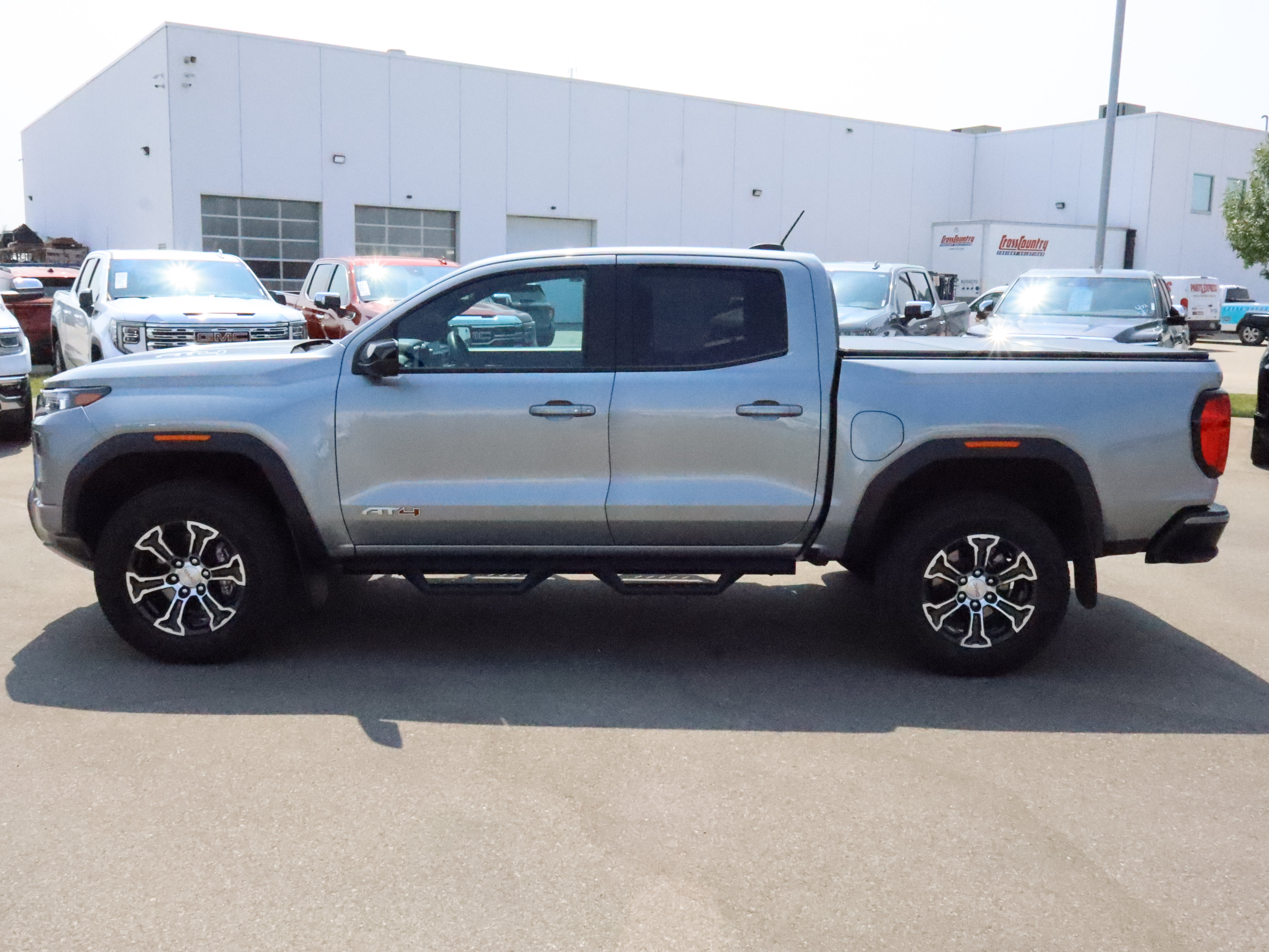 Used 2024 GMC Canyon AT4 w/ Technology Package AWD/4WD image 4